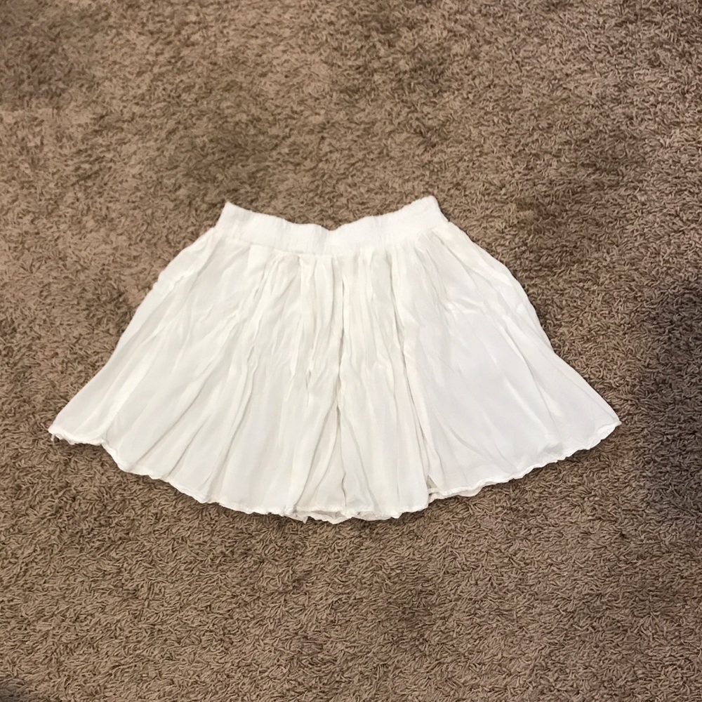 SOLD! Brandy Melville flowy white skirt